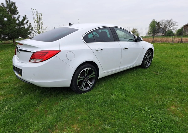 Opel Insignia cena 31900 przebieg: 144000, rok produkcji 2012 z Łowicz małe 172